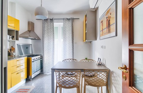 San Giovanni-Chiadino-Rozzol Apartment | 80 m² Apartment ∙ 1 bedroom ∙ 4 guests