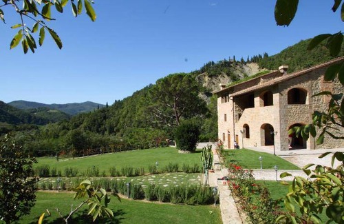 Dicomano Apartment | 80 m² Apartment ∙ 2 bedrooms ∙ 6 guests