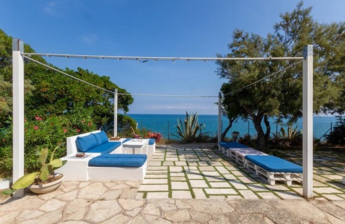 Trani House | 80 m² House ∙ 2 bedrooms ∙ 6 guests