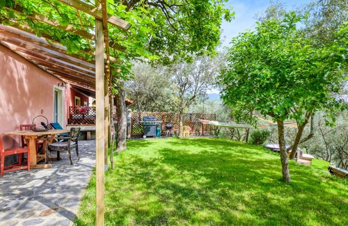 Uscio House | 85 m² Maisonette ∙ 3 bedrooms ∙ 6 guests