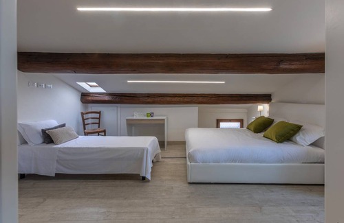 Ferrara Historic Centre Apartment | 88 m² Apartment ∙ 1 bedroom ∙ 5 guests
