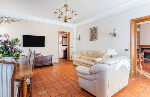 Molazzana Apartment | 90 m² Apartment ∙ 2 bedrooms ∙ 7 guests