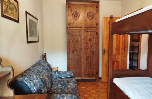 Entracque Apartment | 90 m² Apartment ∙ 2 bedrooms ∙ 4 guests