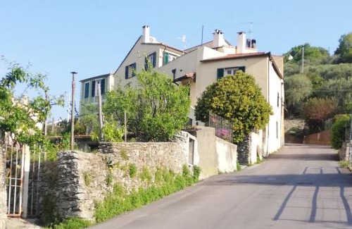 Calice Ligure Apartment | A ca' du Risso - Mansarda con terrazza - Sea & outdoor for families, bikers and climbers