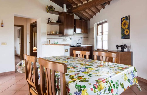 Castelnuovo Berardenga Apartment | Agriturismo Lo Strettoio - Olivo apartment