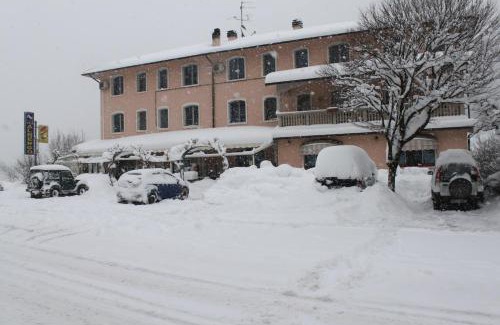 Castiglione dei Pepoli Hotel | Albergo Ristorante Sterlina