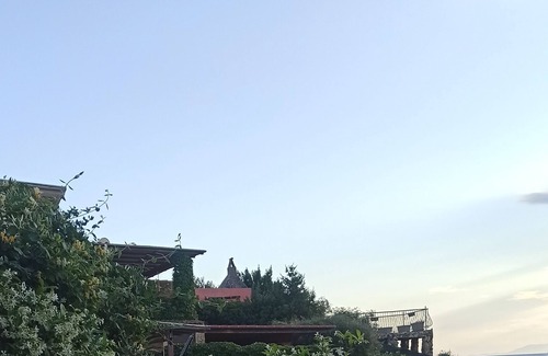 Geremeas Villa | Albrosa garden