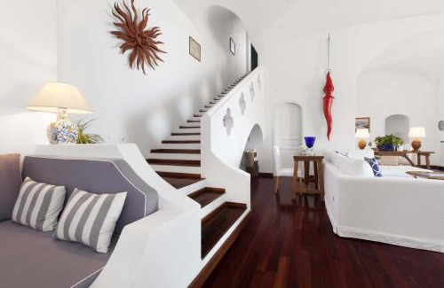 Arienzo Villa | Amore Rentals - Villa Lo Scoglio