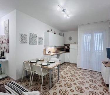 Fogliano Marina Apartment | Angiolieri Flexrent - Immobiliare Abissinia
