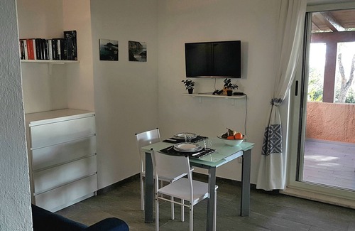 Santa Margherita di Pula House | Apartment with terrace and sea view, 2 minutes walk to the beach!