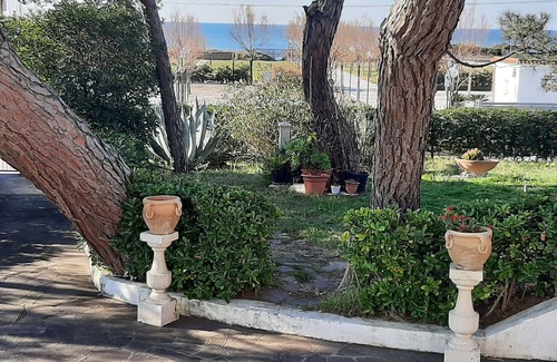 Minturno Apartment | Apartment in Villa Valentini, seafront, Gulf of Gaeta, parking included