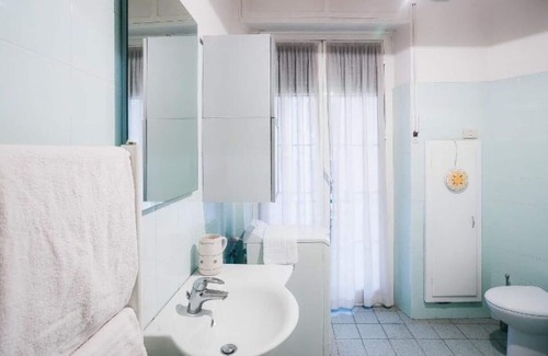 Nomentano Apartment | Apartment in Rome with 1 bedrooms sleeps 4