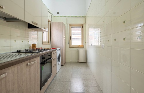 Lizzano Villa | Apartment 'Palma 2 ' with Private Terrace, Wi-Fi and Air Conditioning