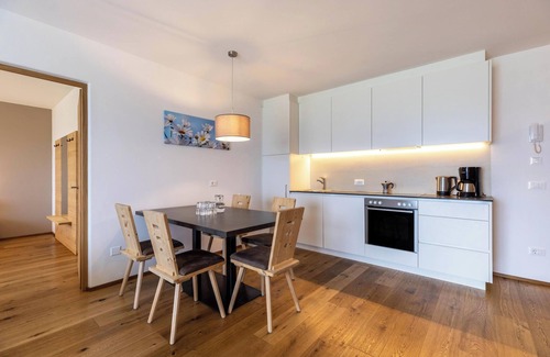 Santo Stefano Apartment | Apartment "Stefansdorf Wohnung 4" with Mountain View, Wi-Fi, Garden, Balcony & BBQ