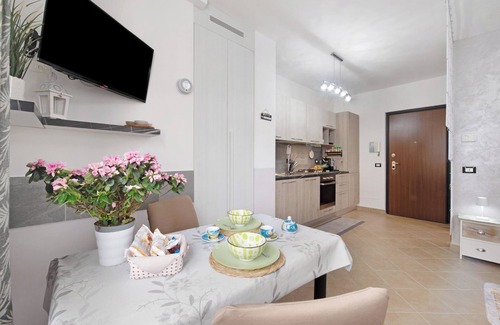 Calco Apartment | Apartment 'Vigilio House' with Mountain View and Wi-Fi