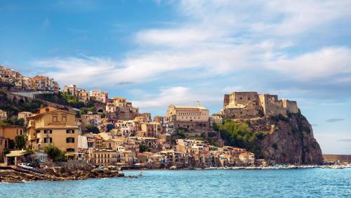 Scilla Apartment | Appartamenti Scilla Paese Albergo