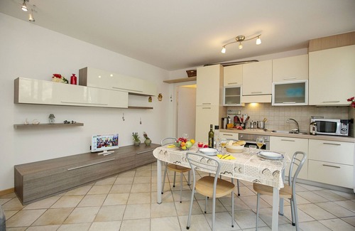 Riva del Garda Apartment | Appartamento Lara, Riva del Garda, Italy
