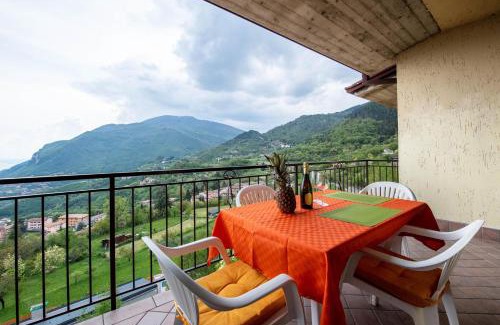 Gardola Apartment | Appartamento le Coste Lake View