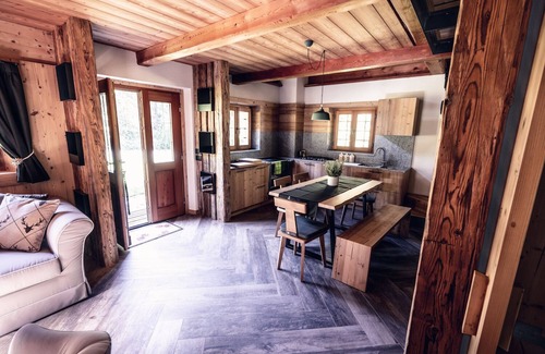 Ragoli Cabin | Baita Valon - Alpine Hideaway