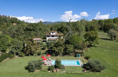 Cicogna Villa | Beautiful private villa for 10 guests with private pool, WIFI, A/C, TV and pets allowed
