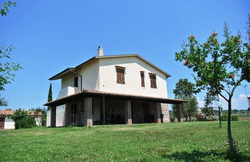 Magliano in Toscana Apartment | Beautiful apartment for 4 guests with TV and pets allowed