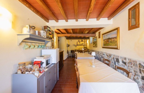Montebonello Apartment | Beautiful apartment for 6 people with WIFI, pool, A/C, TV, pets allowed and panoramic view