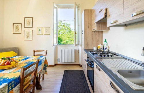 Castello Apartment | Beautiful apartment for 6 guests with WIFI, TV, patio and pets allowed