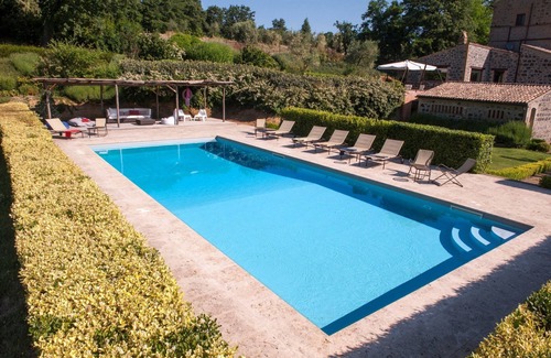 Porano Villa | Beautiful private villa for 10 people with A/C, private pool, WIFI, TV and patio