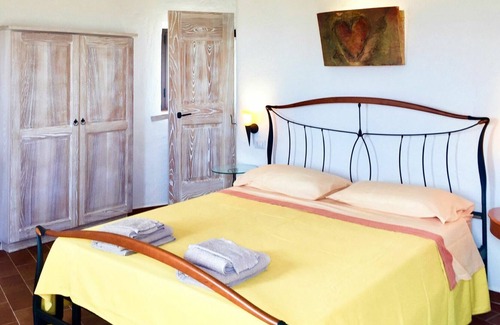 Capo Testa House | Beautiful villa for 4 people with A/C, WIFI, TV, terrace, pets allowed, panoramic view and park...