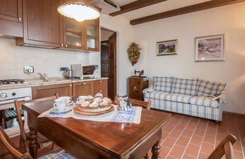 Magione Villa | Beautiful villa for 4 people with hot tub, A/C, WIFI, private pool, TV and patio