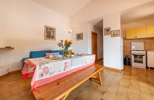 Pittulongu Apartment | Bilo Caraibi 1 - One Bedroom Apartment, Sleeps 3