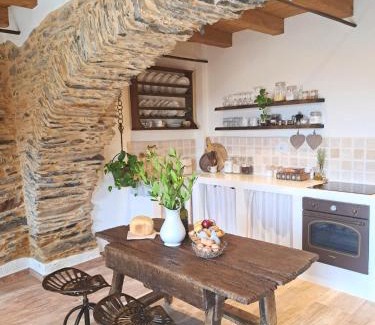 Aquila di Arroscia House | Borgo del Canto - Relaxing Country Retreat