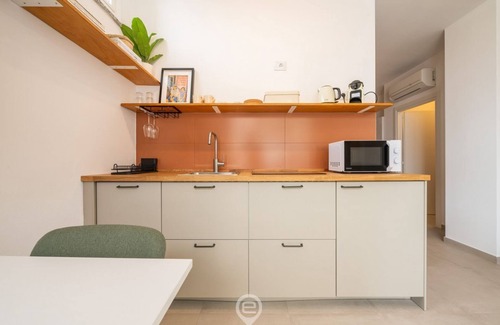 Cagliari Apartment | Bright Trieste Terrace Studio
