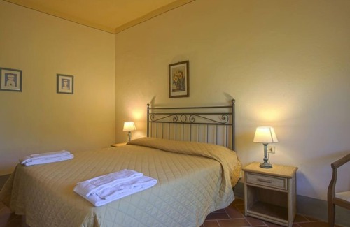 Tavarnelle Val di Pesa Apartment | Camiglia by Interhome