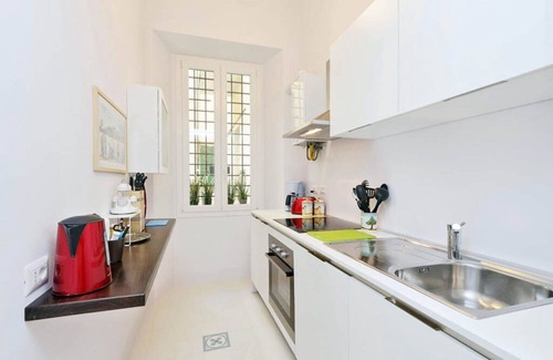 Esquilino Apartment | Carlo Alberto, Modern&bright 1 Br Flat By Halldis