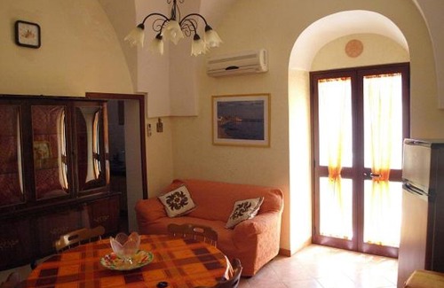 Pantelleria House | Casa gio' centro paese