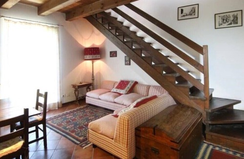 Barbaresco Apartment | Cascina Delle Rose Apartment with 2 bedrooms