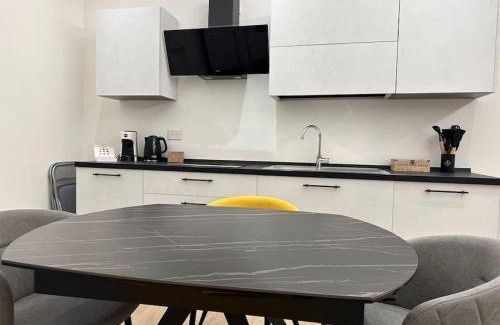 Ferrara Historic Centre Apartment | Castello Estense Luxury Apartment - Centro