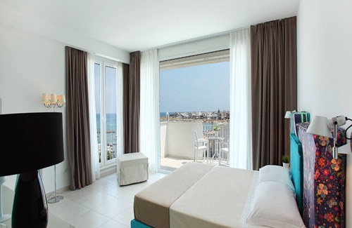 Torre Santa Sabina Hotel | CiCò Hotel