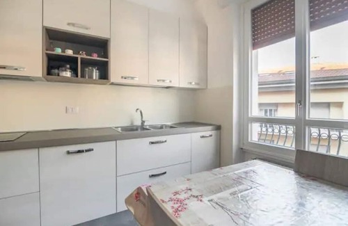 Como Apartment | Como 101, downtown