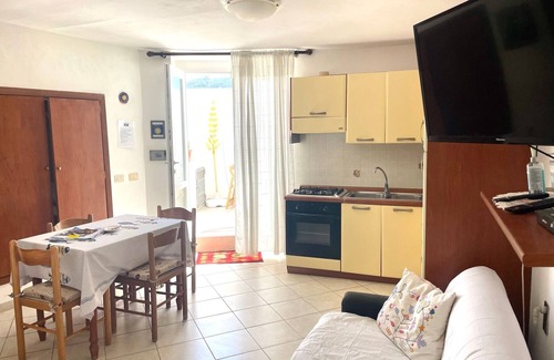 Ponza Apartment | Conti Holiday Homes - Begonia
