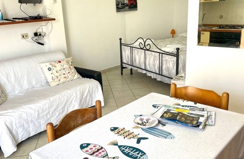 Ponza Apartment | Conti Holiday Homes - Begonia