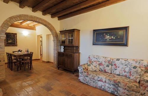 San Benedetto di Lugana Apartment | Cosy apartment for 6 guests with WIFI, pool, A/C, TV, terrace and parking