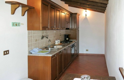 Fabbriche di Vallico Villa | Cosy apartment in villa for 12 people with WIFI, private pool, TV, patio and pets allowed