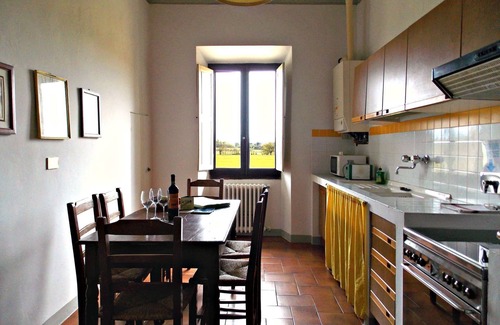 Scarperia e San Piero Villa | Cosy apartment in villa for 6 guests with WIFI, pool, TV and panoramic view