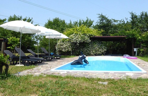 Silea House | Cosy apartment in villa for 4 people with WIFI, pool, A/C and patio