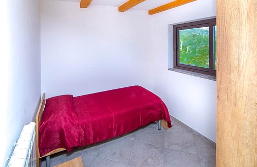 Policastro Bussentino Apartment | Cozy apartment on Campania's beautiful west coast.