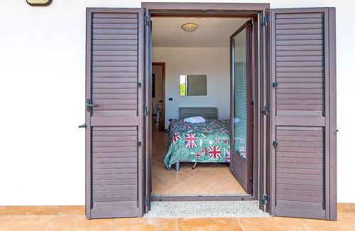 Policastro Bussentino Apartment | Cozy apartment on Campania's beautiful west coast.