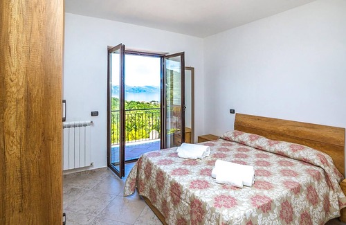 Policastro Bussentino Apartment | Cozy apartment on Campania's beautiful west coast.