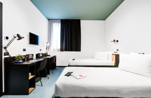 Crocetta-San Lazzaro-Modena Est Hostel | CX Modena Crocetta